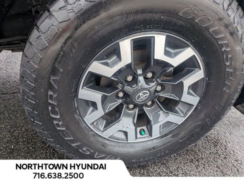 Used 2023 Toyota Tacoma TRD Off-Road image 42