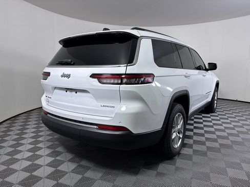 Used 2021 Jeep Grand Cherokee L Laredo w/ Luxury Tech Group I AWD/4WD image 20
