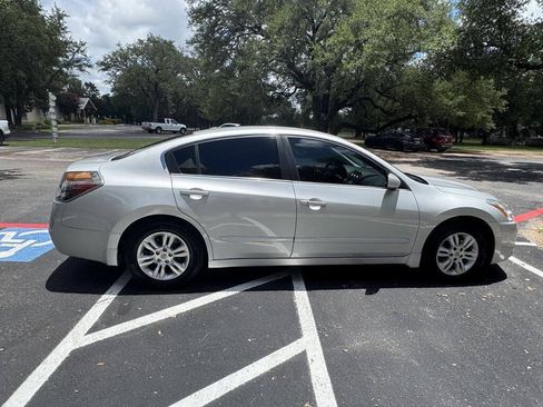 Used 2012 Nissan Altima 2.5 S w/ Convenience Pkg FWD image 6