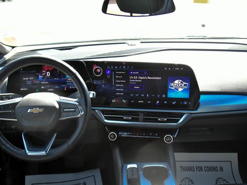 Used 2025 Chevrolet Equinox EV LT w/ Convenience Package FWD image 45