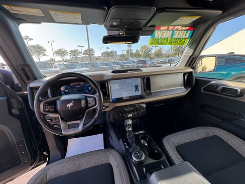 Used 2025 Ford Bronco Big Bend AWD/4WD image 16
