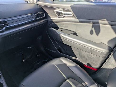 Used 2023 Kia Sportage EX FWD image 15