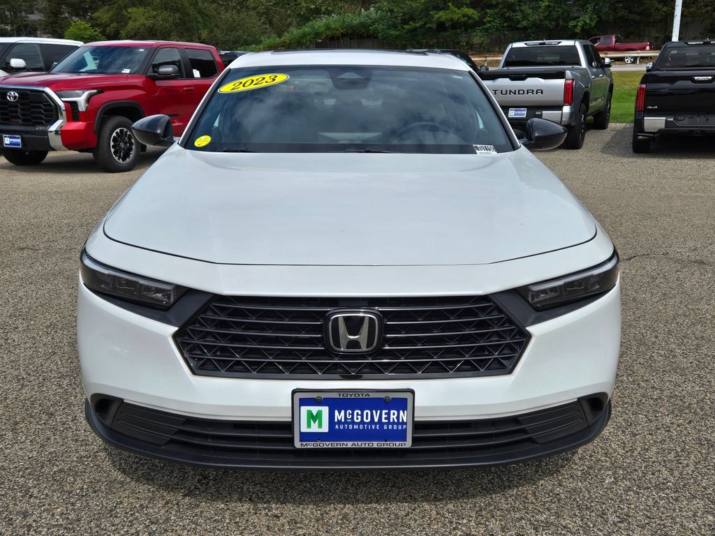 Used 2023 Honda Accord Sport image 9