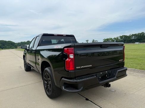 Used 2023 Chevrolet Silverado 1500 RST AWD/4WD image 7