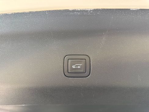 Used 2023 Chevrolet Tahoe Premier AWD/4WD image 48