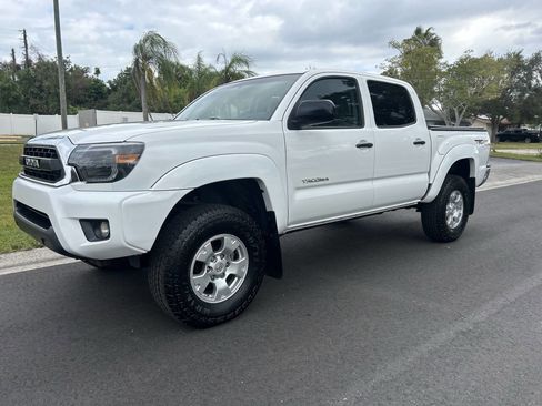 Used 2014 Toyota Tacoma 4x4 Double Cab image 1