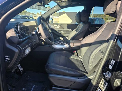 New 2025 Mercedes-Benz GLS 580 4MATIC image 21