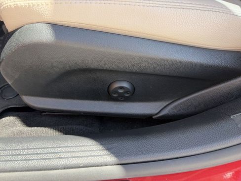 Used 2018 Mercedes-Benz C 300 Sedan image 13