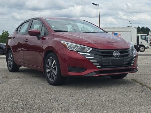 Used 2024 Nissan Versa SV w/ Trunk Package FWD image 7