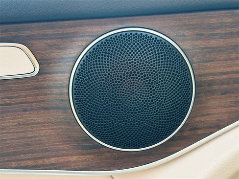 Used 2022 Mercedes-Benz GLC 300 4MATIC image 25