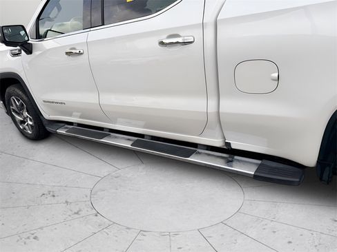 Used 2023 GMC Sierra 1500 SLT w/ SLT Premium Package image 11