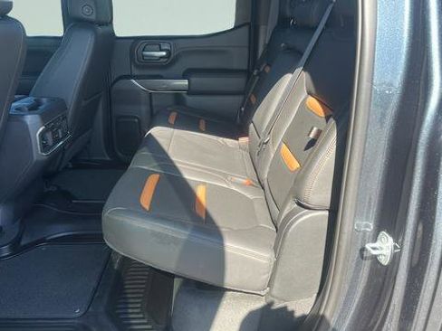 Used 2021 GMC Sierra 1500 AT4 w/ AT4 Premium Package AWD/4WD image 18