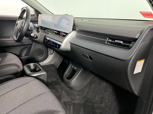 Used 2024 Hyundai Ioniq 5 SE image 32