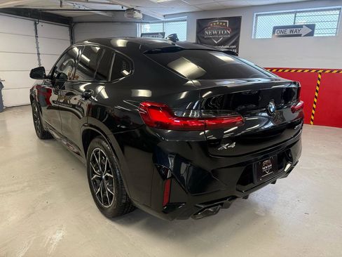 Used 2023 BMW X4 xDrive30i w/ M Sport Package image 4