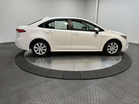 Used 2025 Toyota Corolla LE FWD image 15