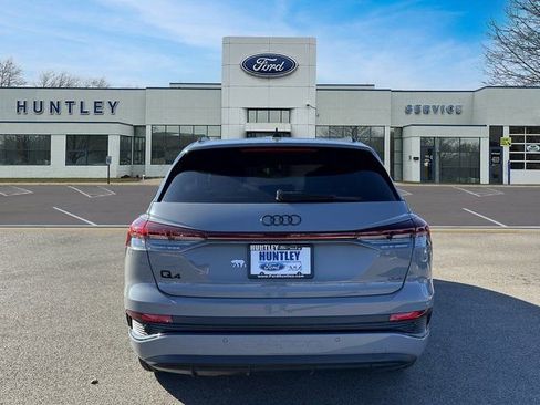 Used 2023 Audi Q4 e-tron Prestige w/ Black Optic Package image 5