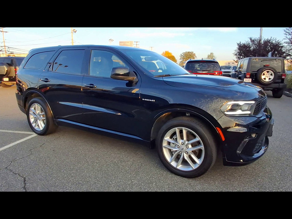 Used 2025 Dodge Durango R/T AWD/4WD image 2