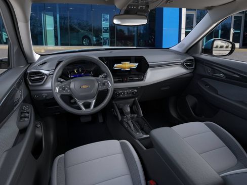 New 2026 Chevrolet TrailBlazer LT w/ Convenience Package FWD image 15