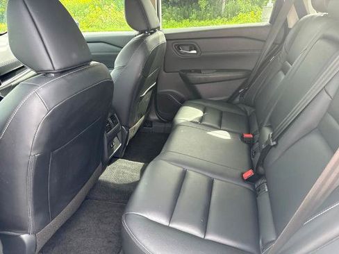 Certified 2026 Nissan Rogue SL AWD/4WD image 19