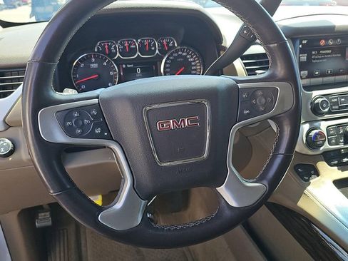 Used 2015 GMC Yukon XL SLT w/ HD Trailering Package AWD/4WD image 12