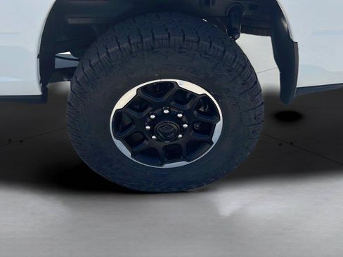 Used 2026 RAM 2500 Laramie AWD/4WD image 24