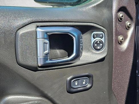 Used 2026 Jeep Wrangler Unlimited Rubicon AWD/4WD image 11