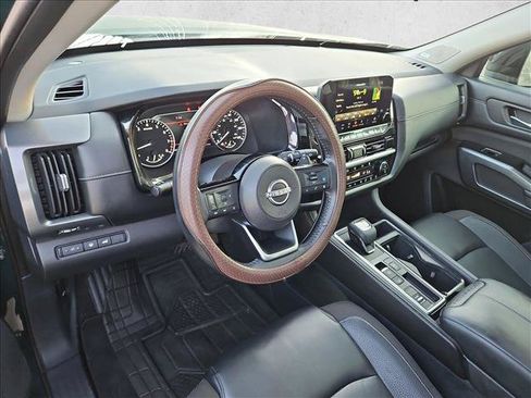 Used 2022 Nissan Pathfinder SL w/ SL Premium Package FWD image 10