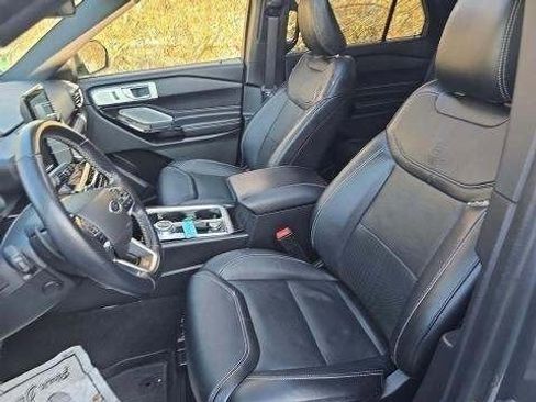 Used 2022 Ford Explorer ST w/ Equipment Group 401A image 6