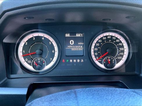 Used 2021 RAM 1500 Classic SLT AWD/4WD image 23