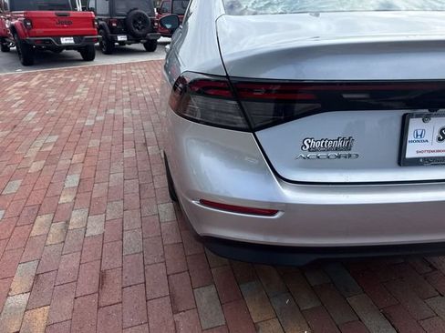 Used 2024 Honda Accord LX image 8