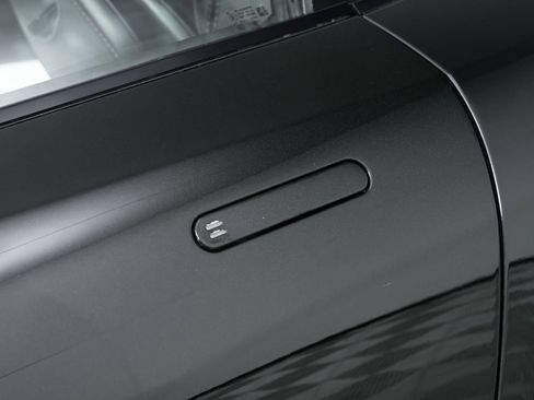 Used 2019 Aston Martin DB11 Coupe RWD image 48