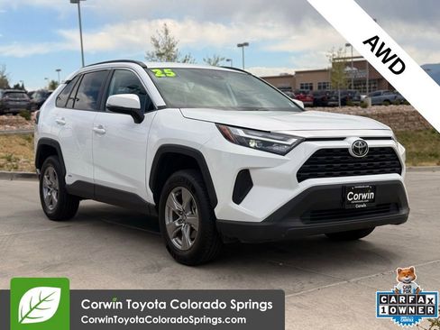 Used 2025 Toyota RAV4 XLE AWD/4WD image 1