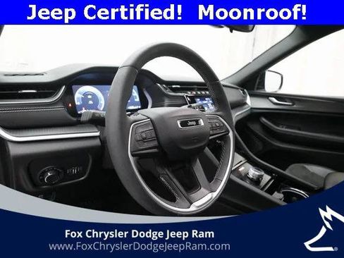 Certified 2023 Jeep Grand Cherokee Altitude image 8