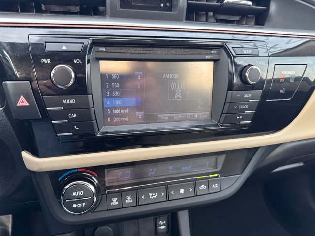 Used 2016 Toyota Corolla LE FWD image 23