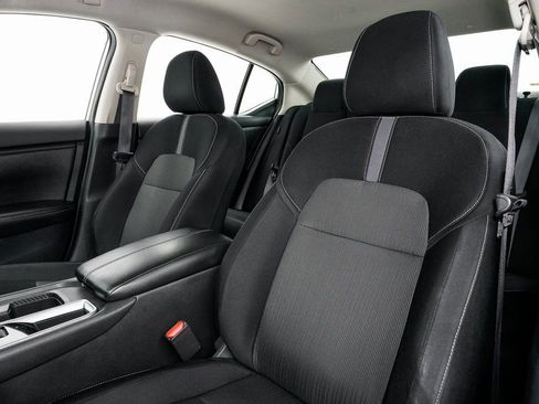 Used 2020 Nissan Sentra SV w/ Electronics Package image 9