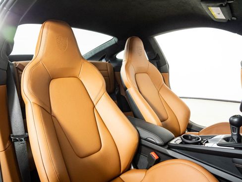 Used 2026 Porsche 911 GT3 RWD image 19