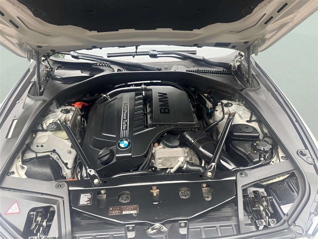 Used 2014 BMW 535i xDrive Sedan AWD/4WD image 18