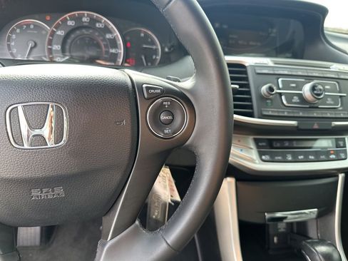 Used 2015 Honda Accord Sport image 30