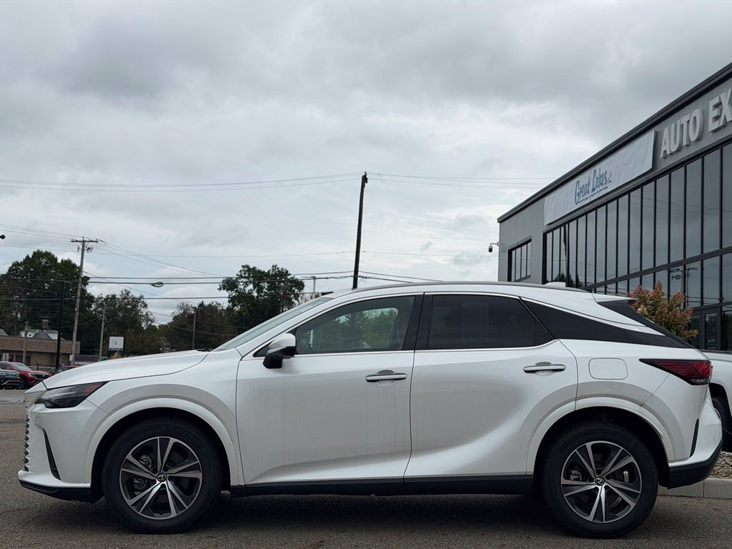 Used 2024 Lexus RX 350 Premium w/ Accessory Package (Z1) AWD/4WD image 2
