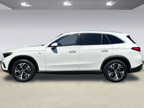 Certified 2025 Mercedes-Benz GLC 350e 4MATIC image 2