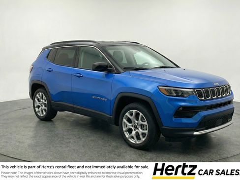 Used 2025 Jeep Compass Limited image 1