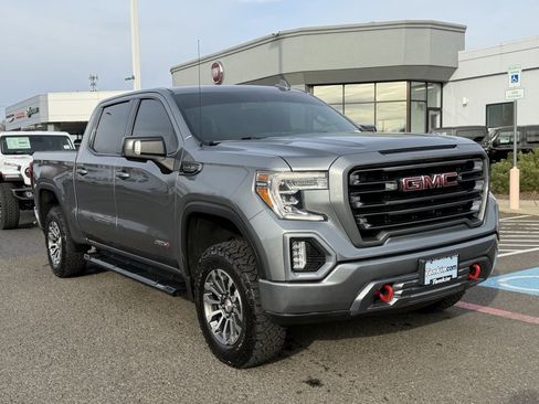 Used 2021 GMC Sierra 1500 AT4 w/ AT4 Preferred Package image 2