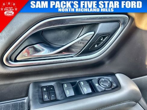 Used 2021 GMC Yukon XL SLT image 22