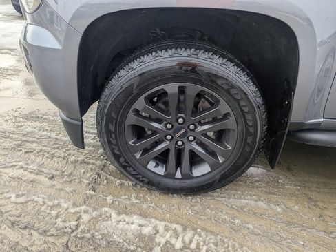 Used 2019 GMC Canyon SLE w/ Driver Alert Package image 16