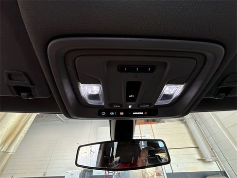 Used 2021 Chevrolet Silverado 1500 LT Trail Boss w/ Convenience Package II image 22