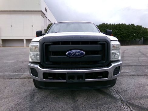 Used 2014 Ford F250 XL w/ Power Equipment Group image 3
