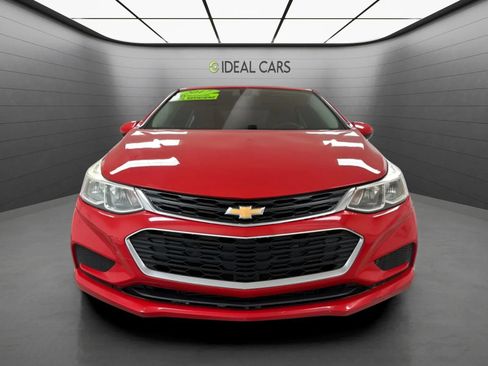 Used 2017 Chevrolet Cruze LS FWD image 2