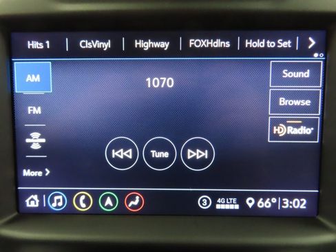 Used 2020 GMC Sierra 1500 SLT w/ SLT Premium Plus Package image 18