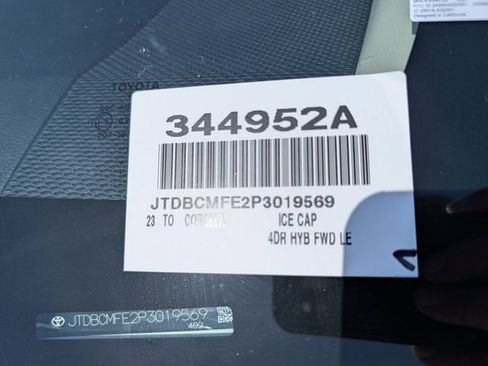 Certified 2023 Toyota Corolla LE FWD image 33