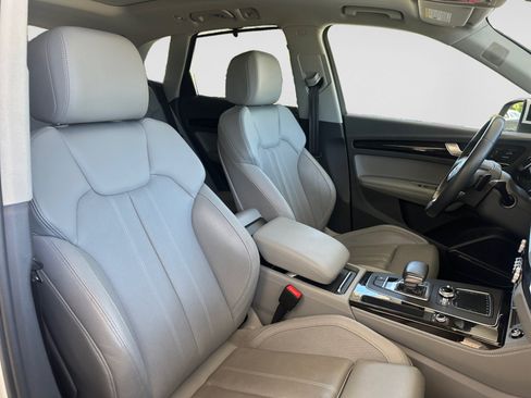Used 2019 Audi Q5 2.0T Premium Plus w/ Premium Plus Package AWD/4WD image 16